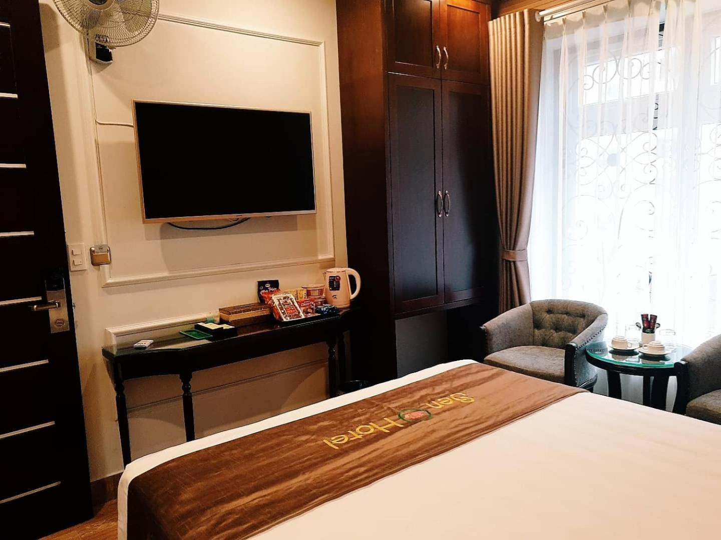 Sen Hn - By Bay Luxury * Hanoi
